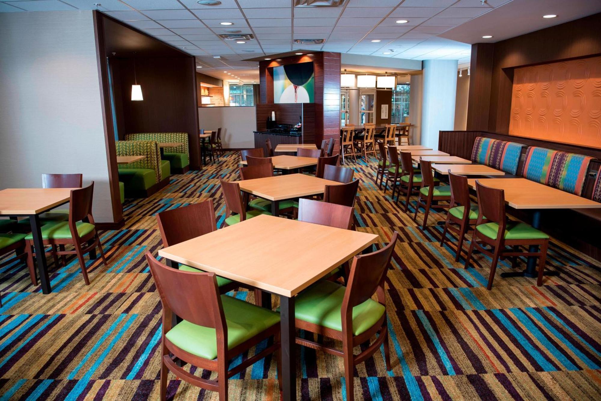 Fairfield Inn & Suites By Marriott Cincinnati Uptown/University Area Екстер'єр фото