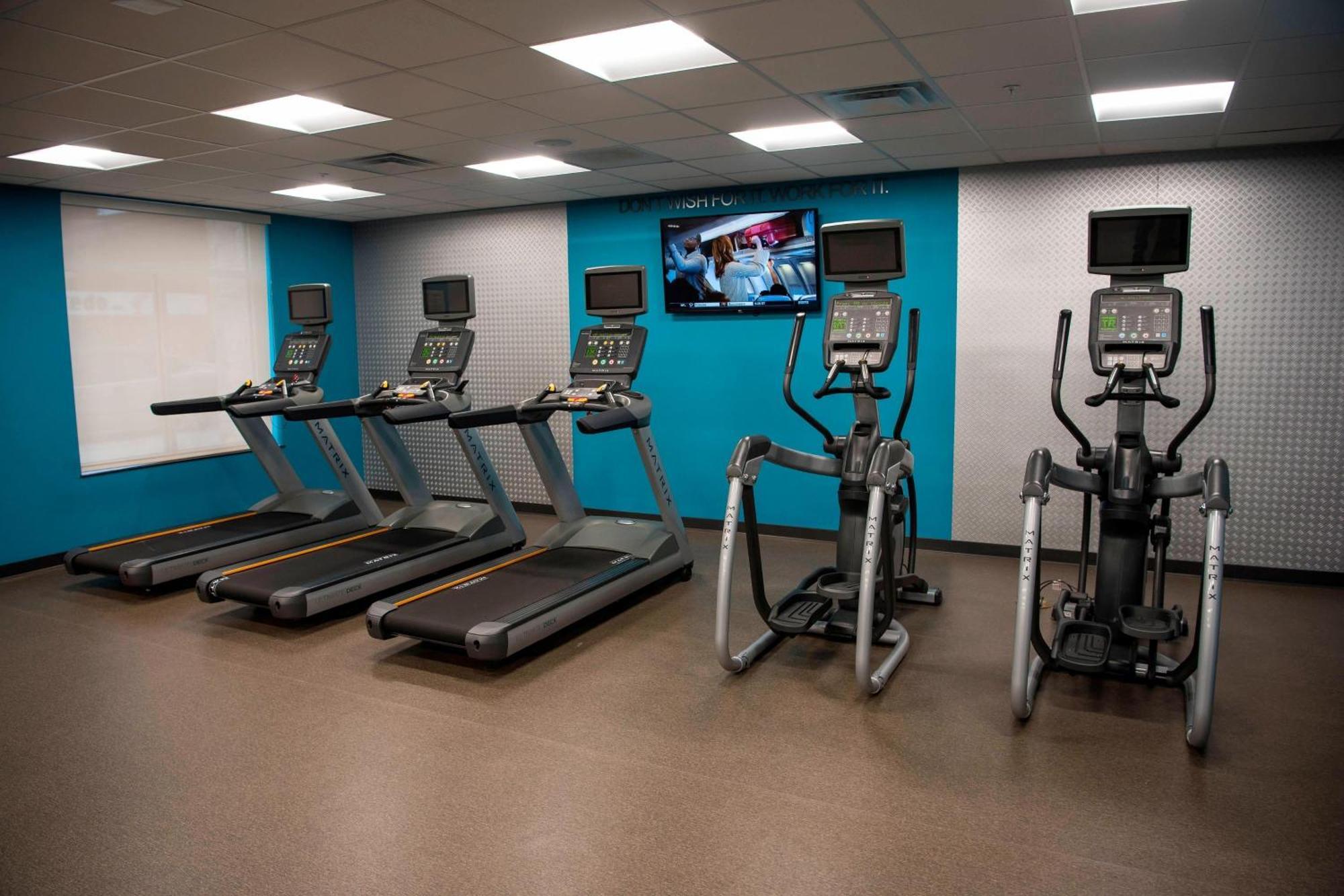 Fairfield Inn & Suites By Marriott Cincinnati Uptown/University Area Екстер'єр фото
