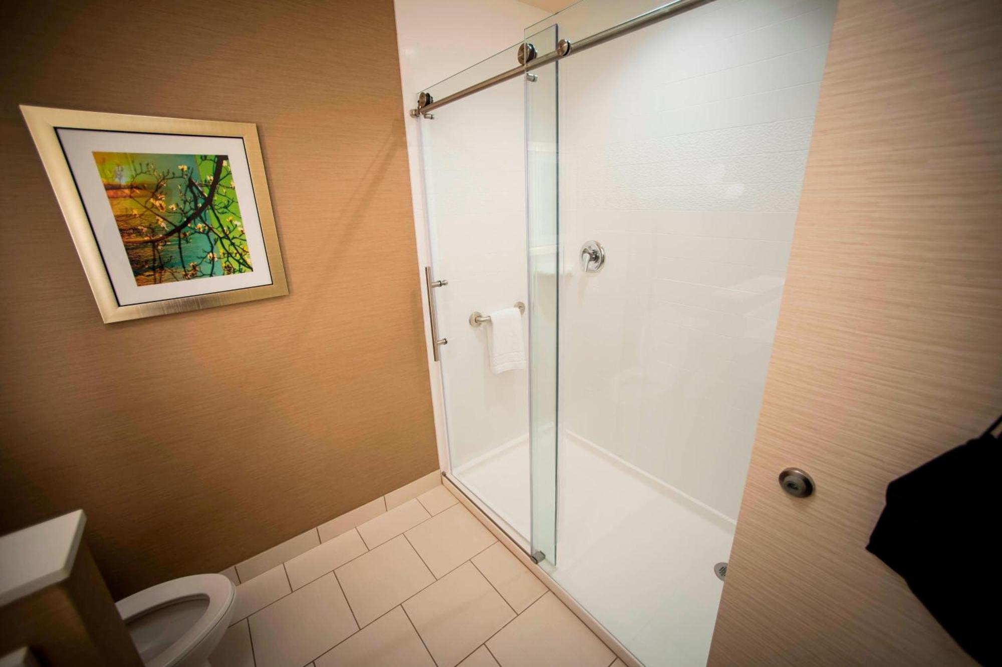 Fairfield Inn & Suites By Marriott Cincinnati Uptown/University Area Екстер'єр фото